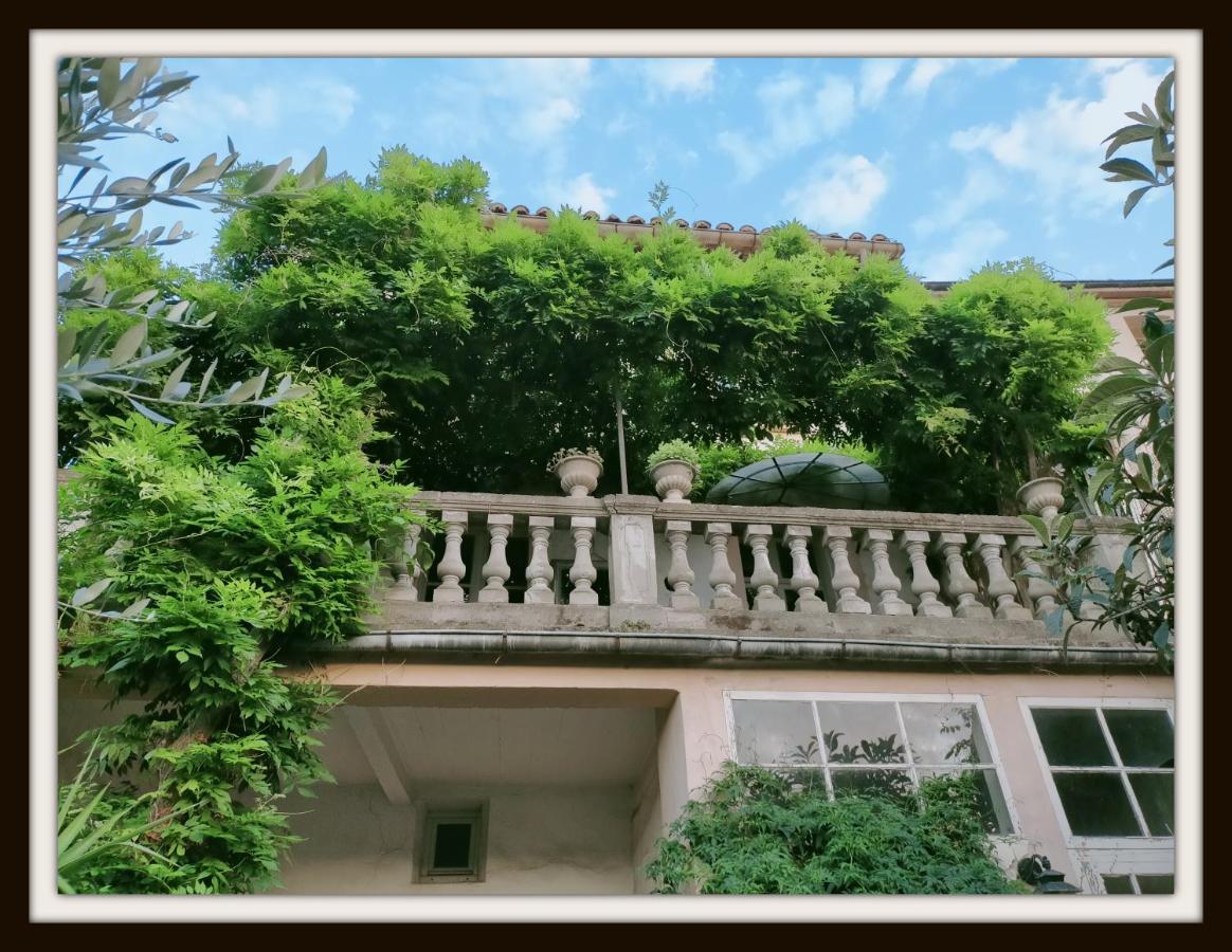 La Belle D'Ame - Guest House Prades  Kültér fotó