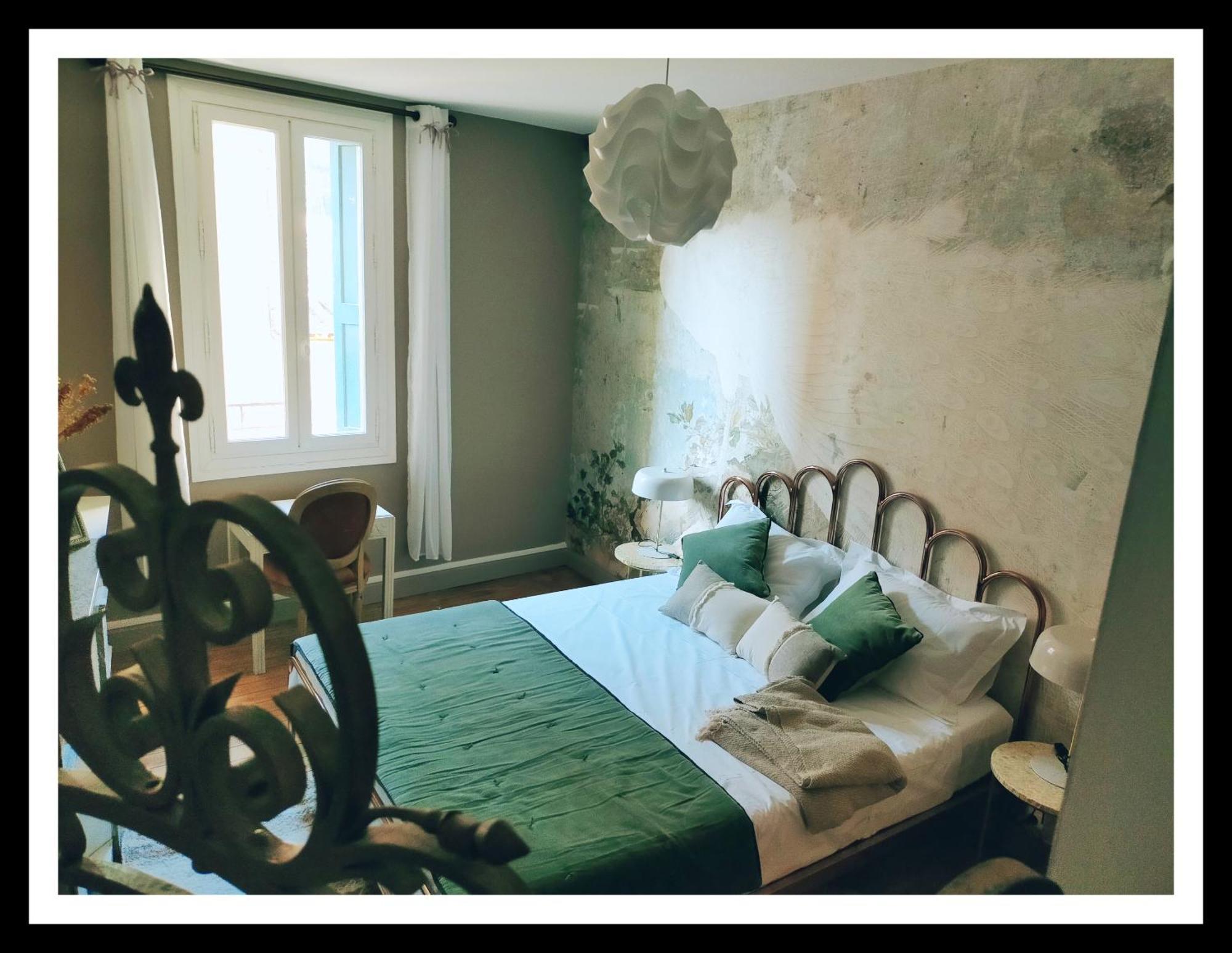 La Belle D'Ame - Guest House Prades  Szoba fotó